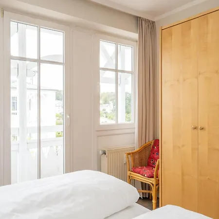 Ansprechende Mit Balkon Und Badewanne In Apartment Sellin (Rugen)