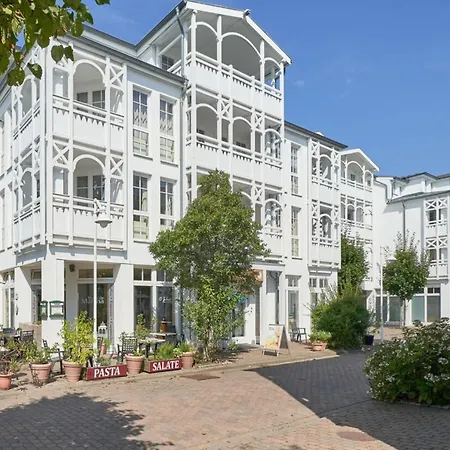 Apartment Ansprechende Mit Balkon Und Badewanne In *
